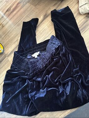 Meshki Velvet Pull-On Leggings - Navy Blue